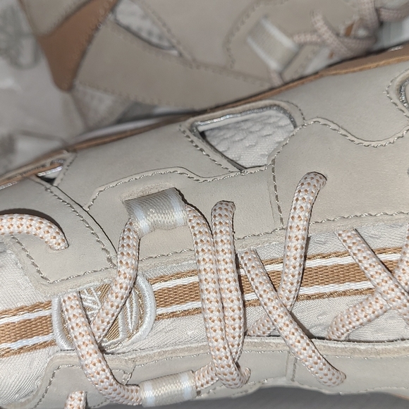 New Timberland "Timberloop" mid Hiker light beige nubuck sizes 7 and 7.5 - Picture 9 of 9